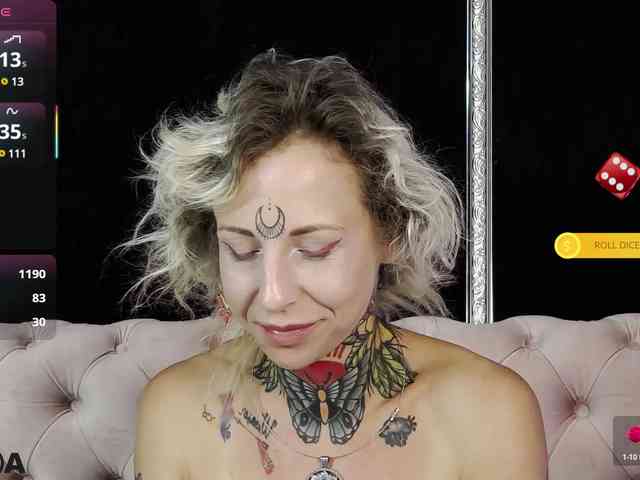 MandyMuse webcam
