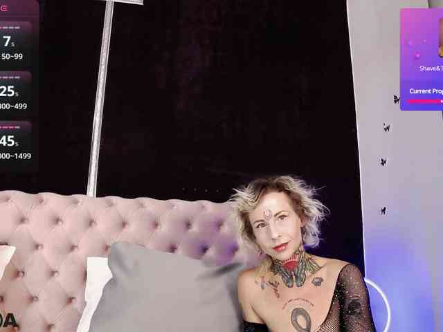 MandyMuse webcam