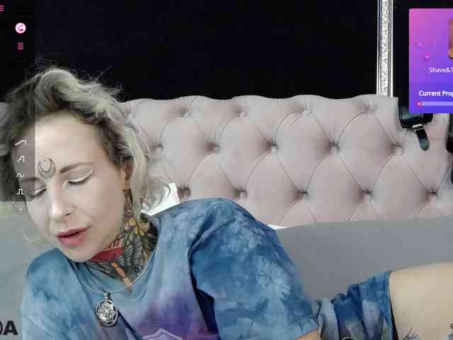 MandyMuse webcam