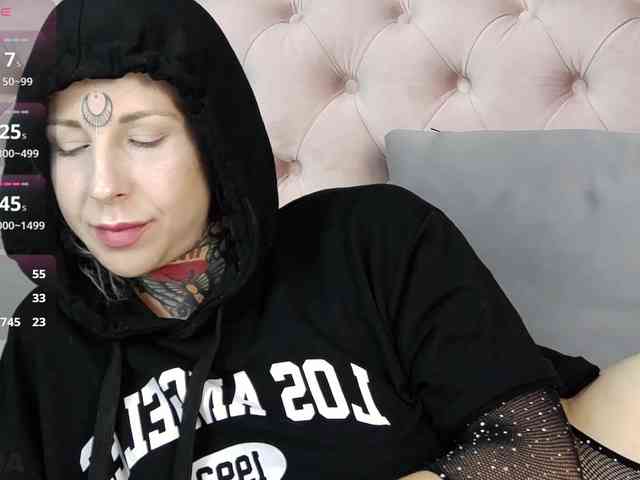 MandyMuse webcam
