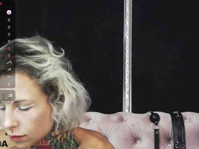 MandyMuse webcam