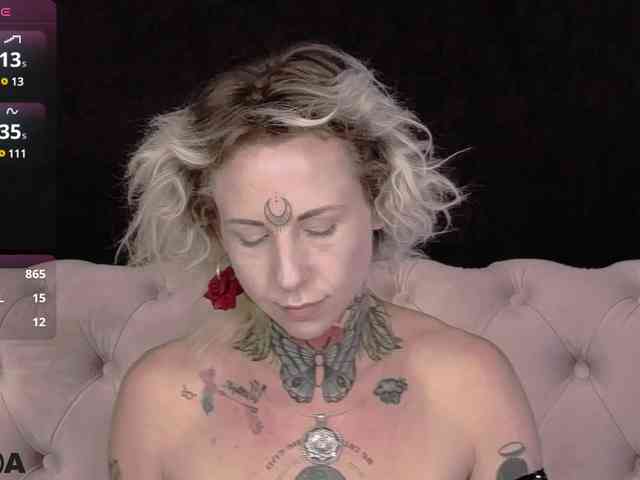 MandyMuse webcam