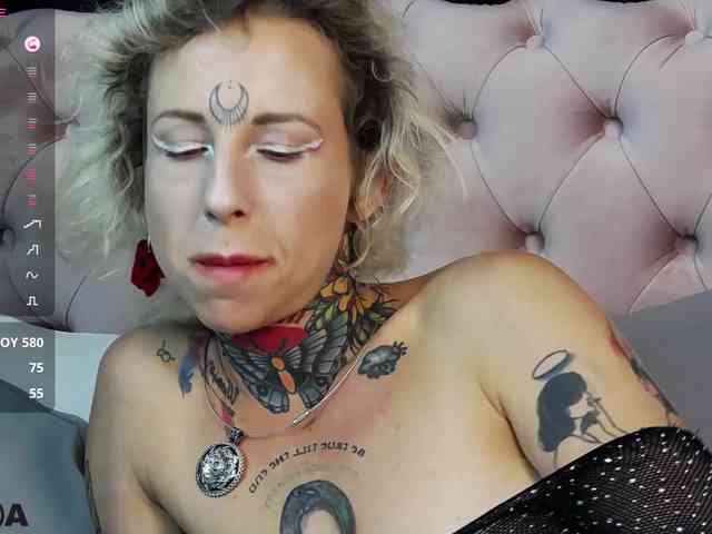 MandyMuse webcam