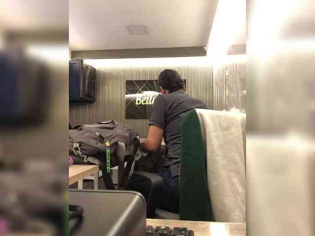 NatyArango webcam