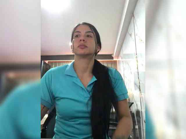 NatyArango webcam