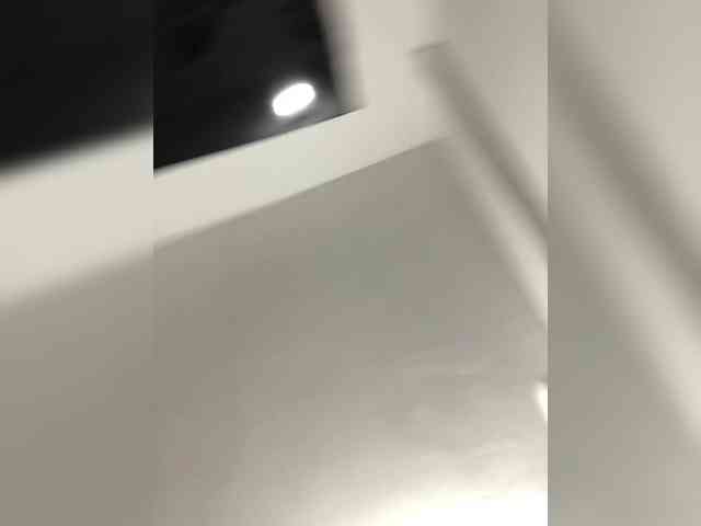 NatyArango webcam