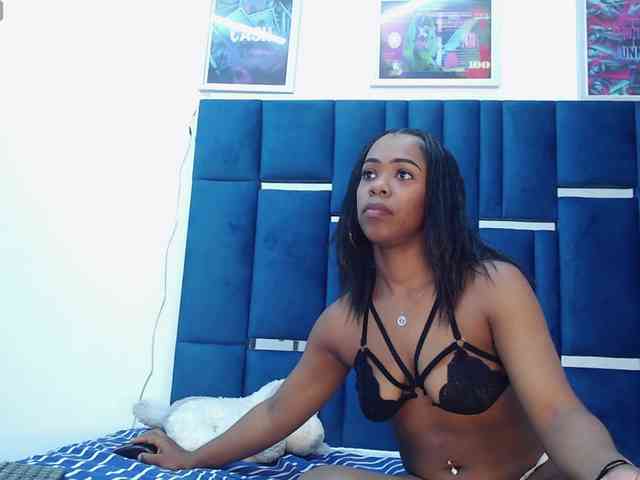 Britany-Fox webcam