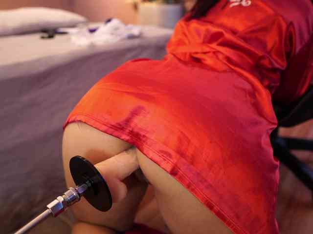 LisaRoux webcam