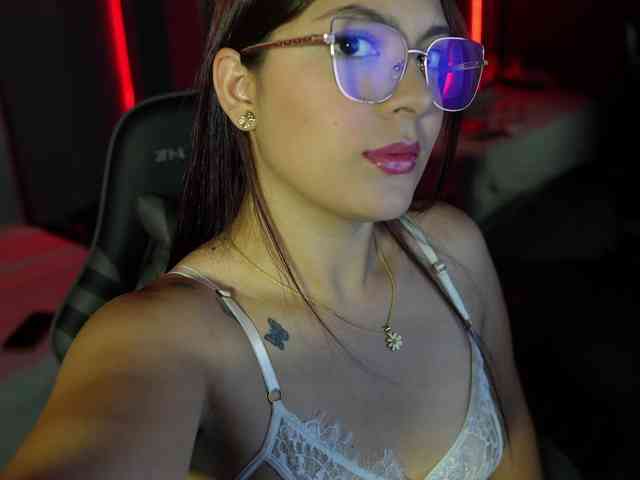 LisaRoux webcam