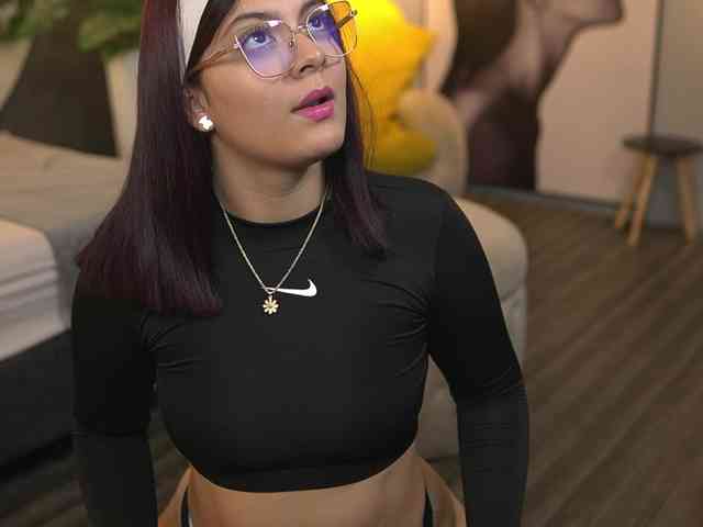 LisaRoux webcam