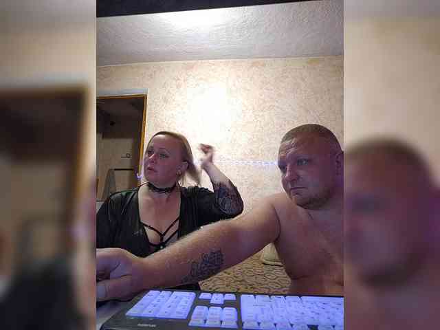 live voyeur web cam AliciaandTomas
