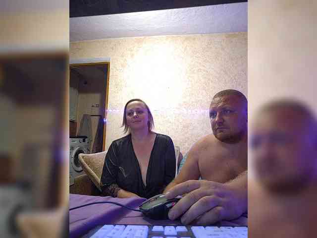 online webcam sex AliciaandTomas