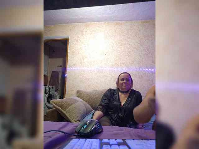 AliciaandTomas webcam