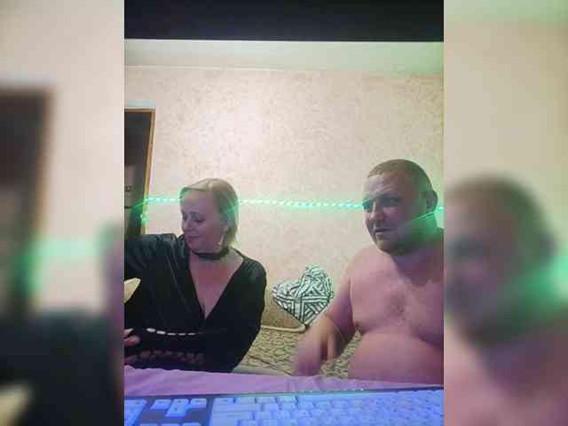 AliciaandTomas Live Webcam on BongaCams