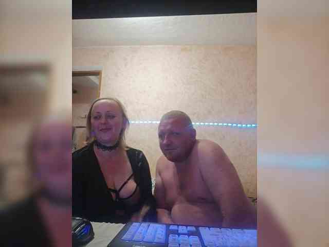 AliciaandTomas webcam