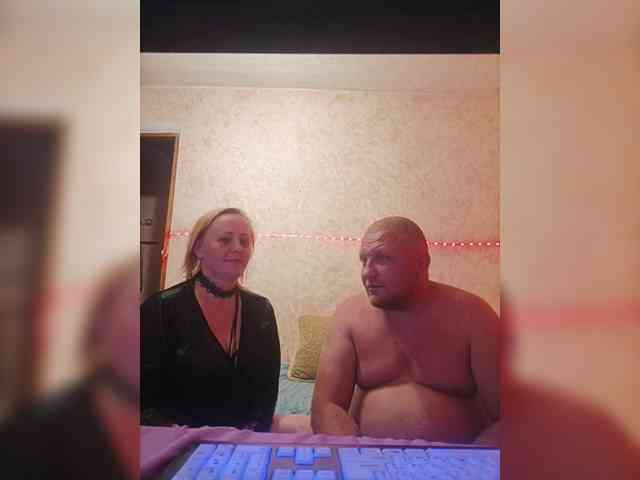 live video sex AliciaandTomas