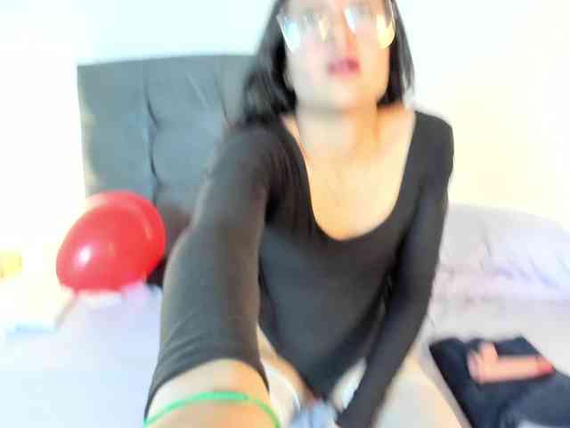 CrisyReinolds1 webcam