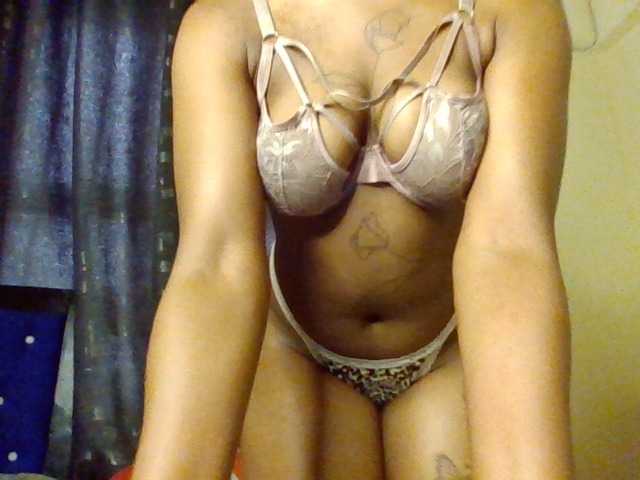  Caramelxoxo chat room