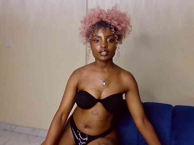 Caramelxoxo webcam