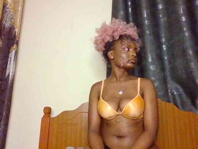 Caramelxoxo webcam