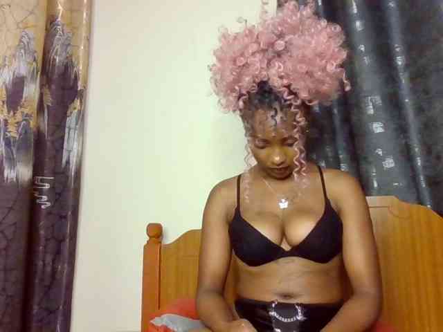 Caramelxoxo webcam