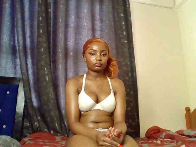 Caramelxoxo webcam
