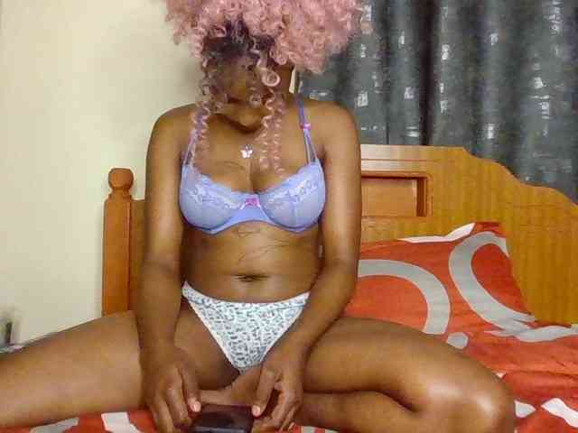Caramelxoxo webcam