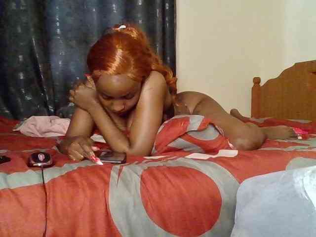 Caramelxoxo webcam