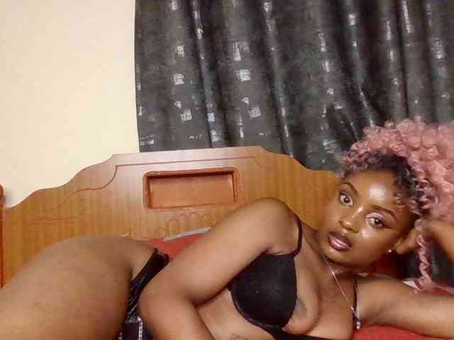 Caramelxoxo webcam