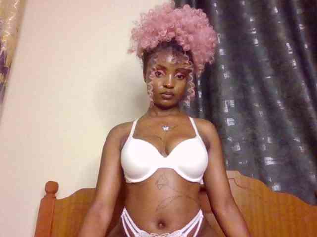 Caramelxoxo webcam