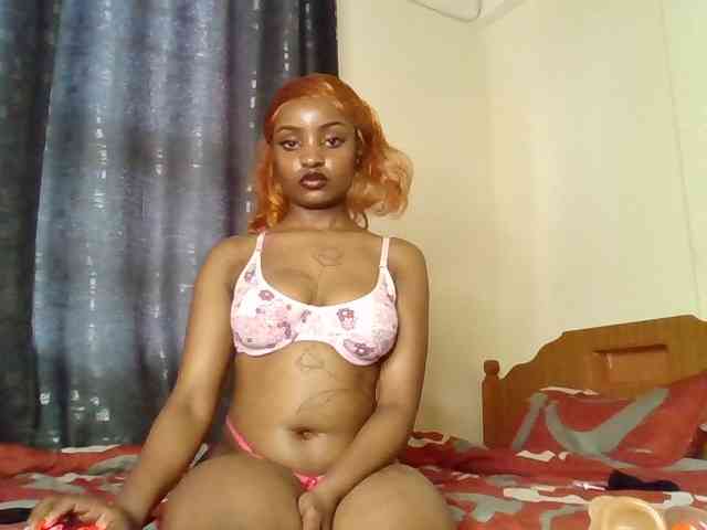 Caramelxoxo webcam