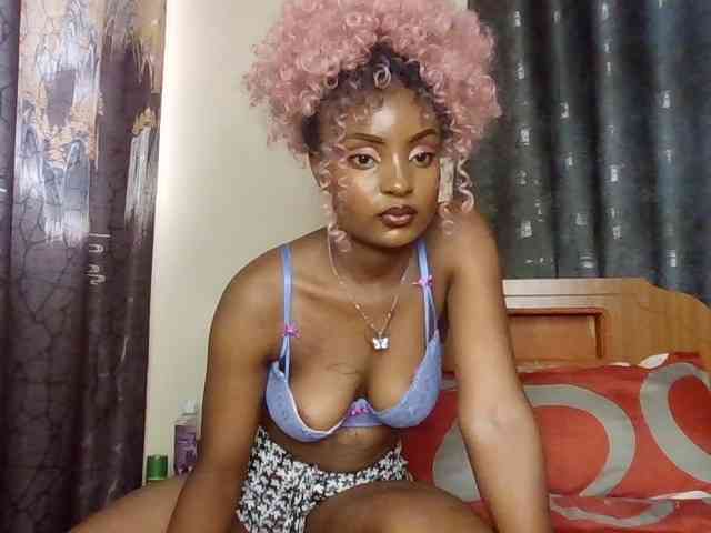 Caramelxoxo webcam