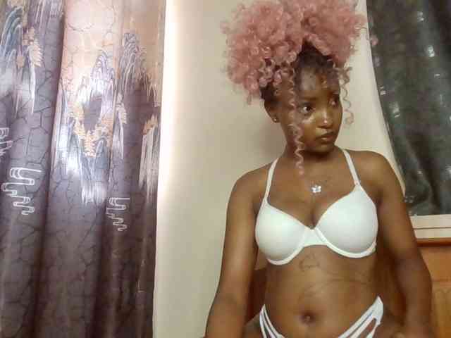Caramelxoxo webcam