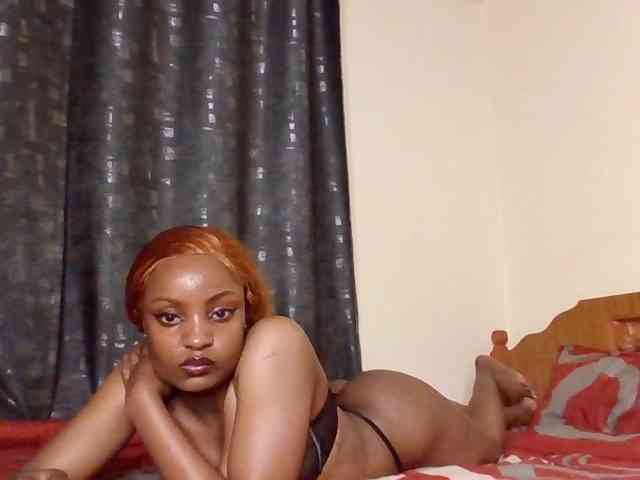 Caramelxoxo webcam