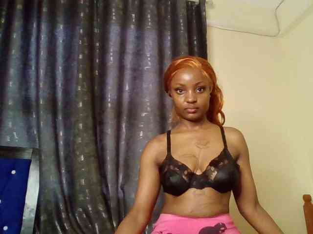 Caramelxoxo webcam