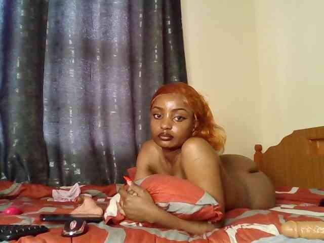 Caramelxoxo webcam