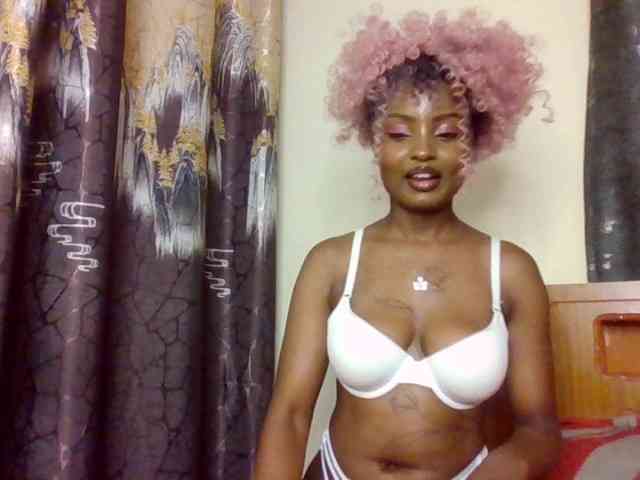 Caramelxoxo webcam
