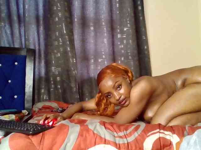 Caramelxoxo webcam