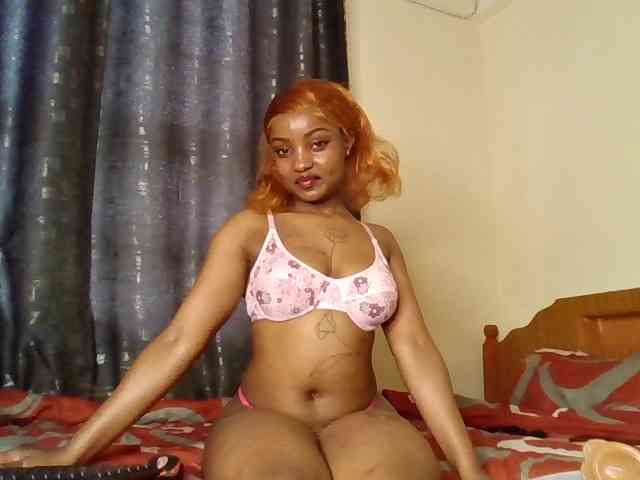 Caramelxoxo webcam