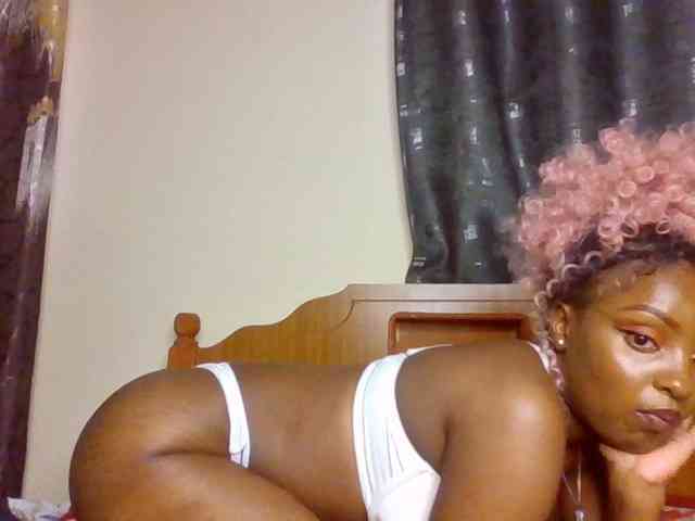 Caramelxoxo webcam