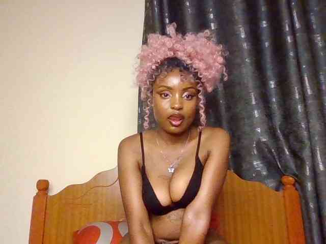 Caramelxoxo webcam