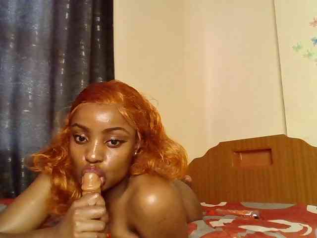 Caramelxoxo webcam