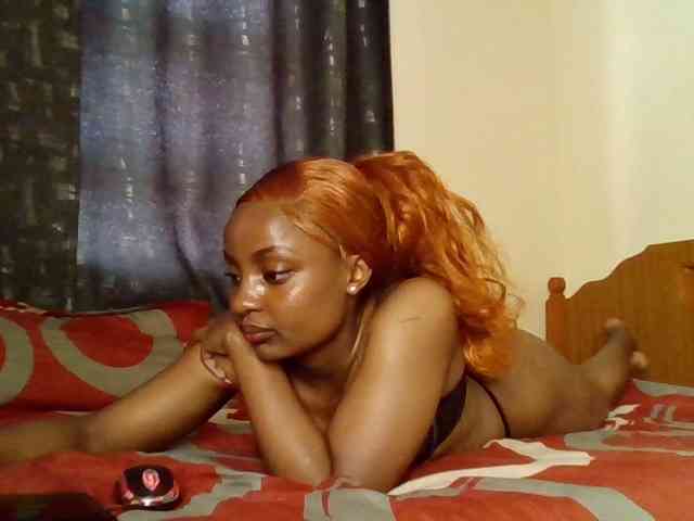 Caramelxoxo webcam