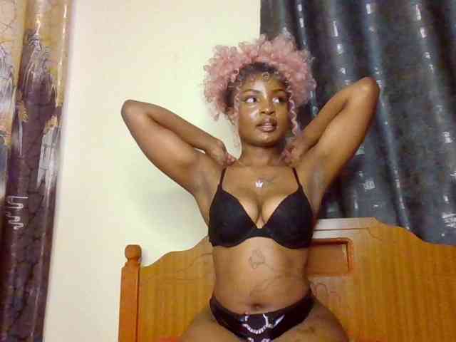 Caramelxoxo webcam