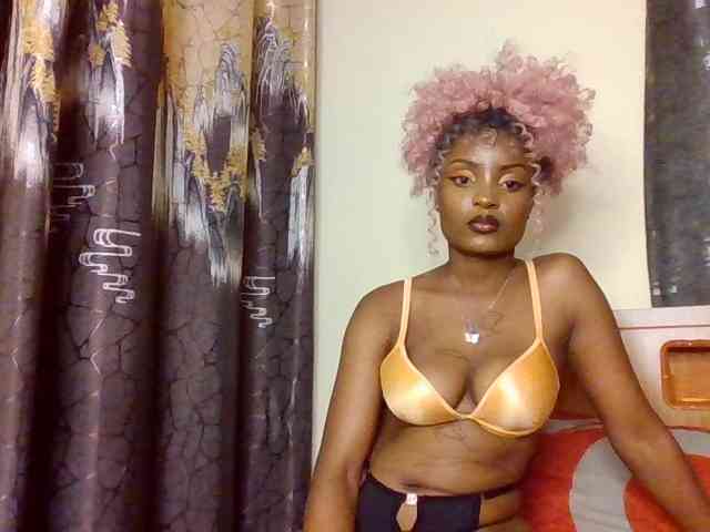 Caramelxoxo webcam