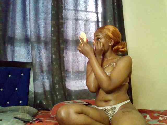 Caramelxoxo webcam