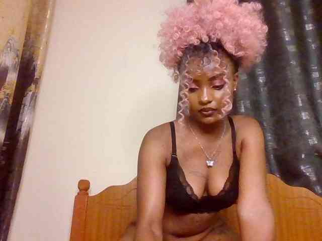 Caramelxoxo webcam