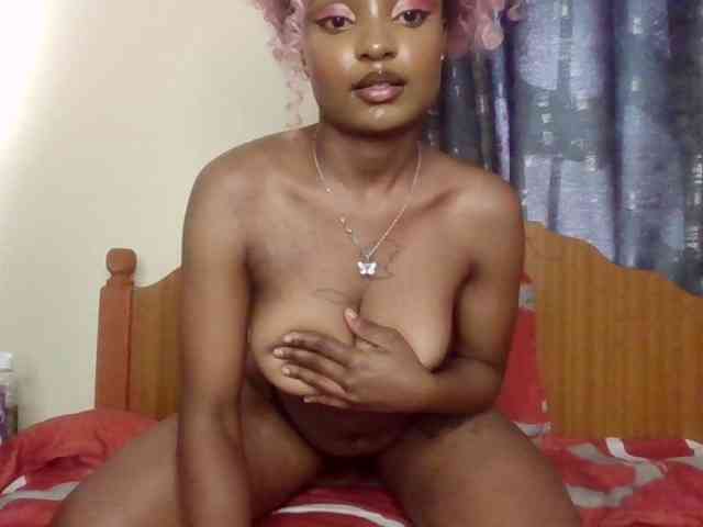 Caramelxoxo webcam