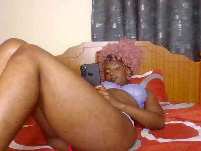 Caramelxoxo webcam