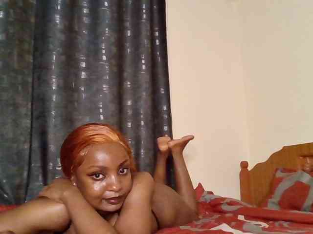 Caramelxoxo webcam